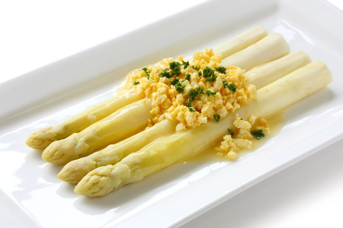 ASPARAGI BIANCHI PULITI 1KG