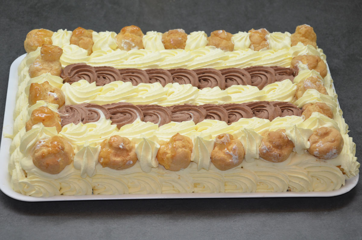 TORTA SAINT HONORE' MAXI 2,4 KG