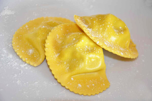 MEZZALUNA PORCINI E FORMAGGIO 300 GR LA PASTA DI CHECCO						