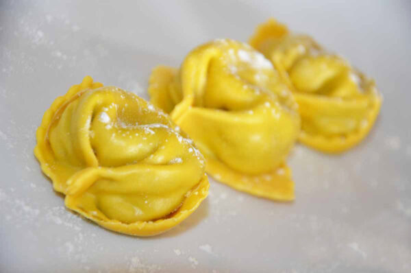 TORTELLO AL RAGU' DI VITELLO 300 GR LA PASTA DI CHECCO						